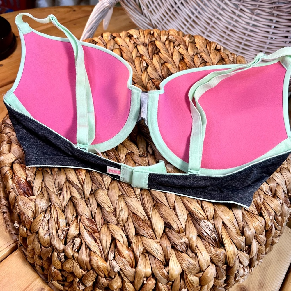 Pink bra - Picture 3 of 4
